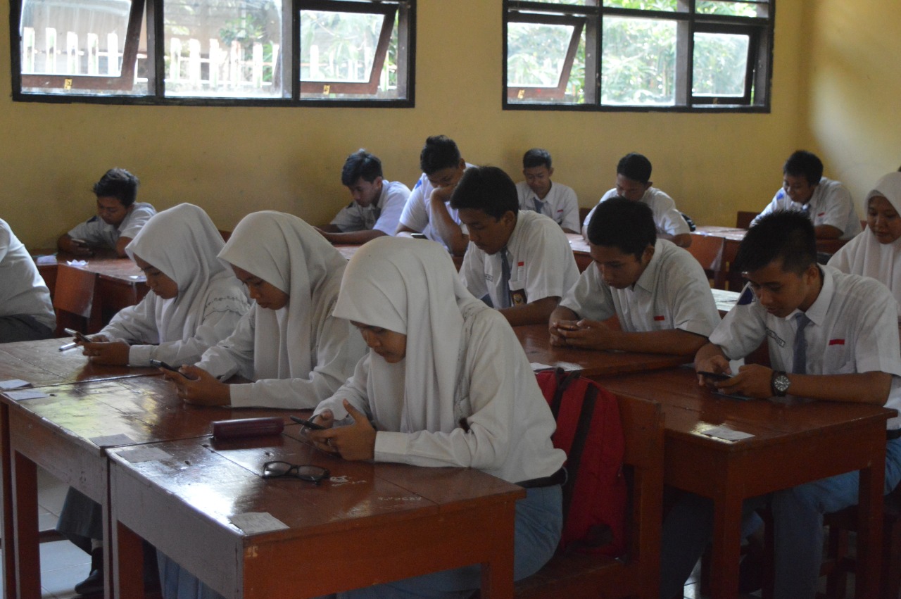 Mobile Learning Penilaian Semester