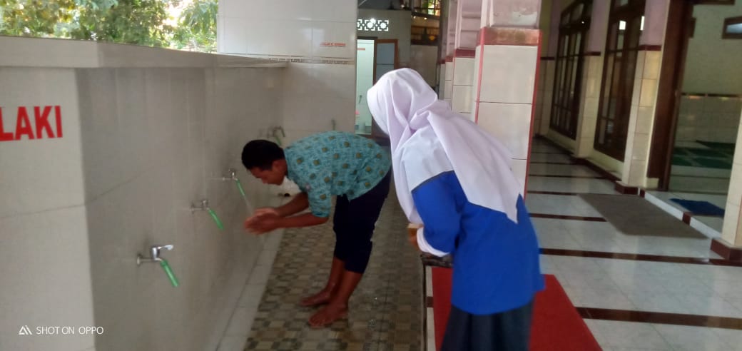 Pembiasaan Kegiatan Anak Sholeh