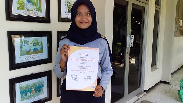 Gandys Nabila Rizkina Soelistijono - National Biology Olympiad