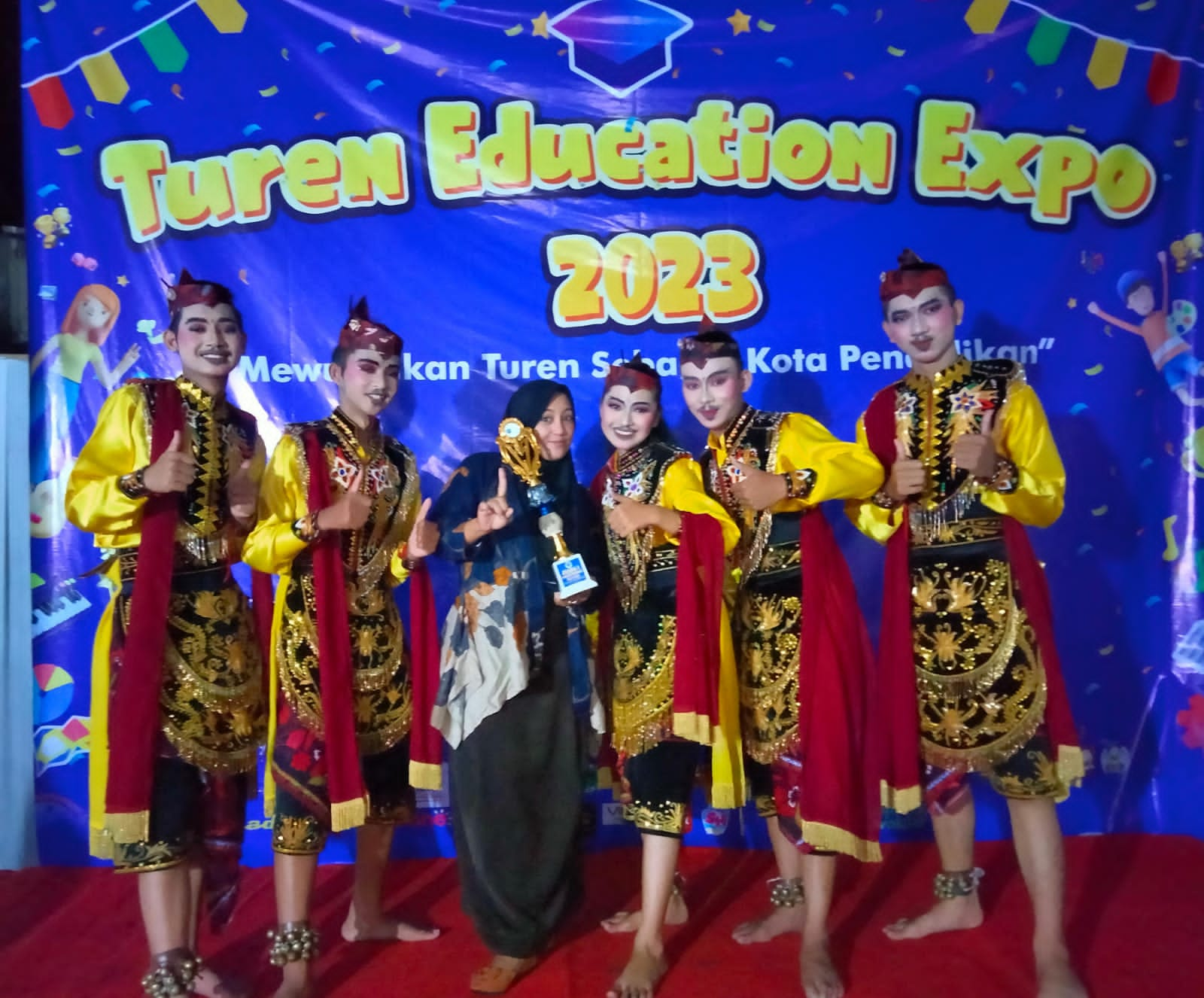 Lomba Tari