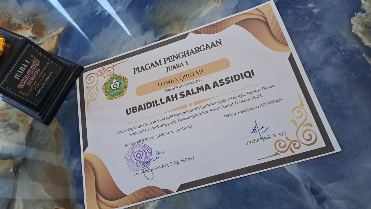 JUARA 1 LOMBA QIRO\'AH KEGIATAN PESANTREN KREATIF RAMADHAN (PESKIRAM) PENTAS PAI KAB JOMBANG