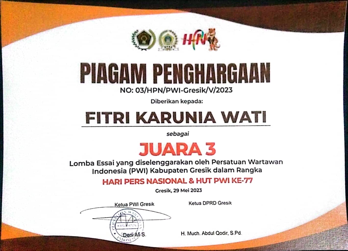 Lomba Essai PWI Gresik dengan judul \