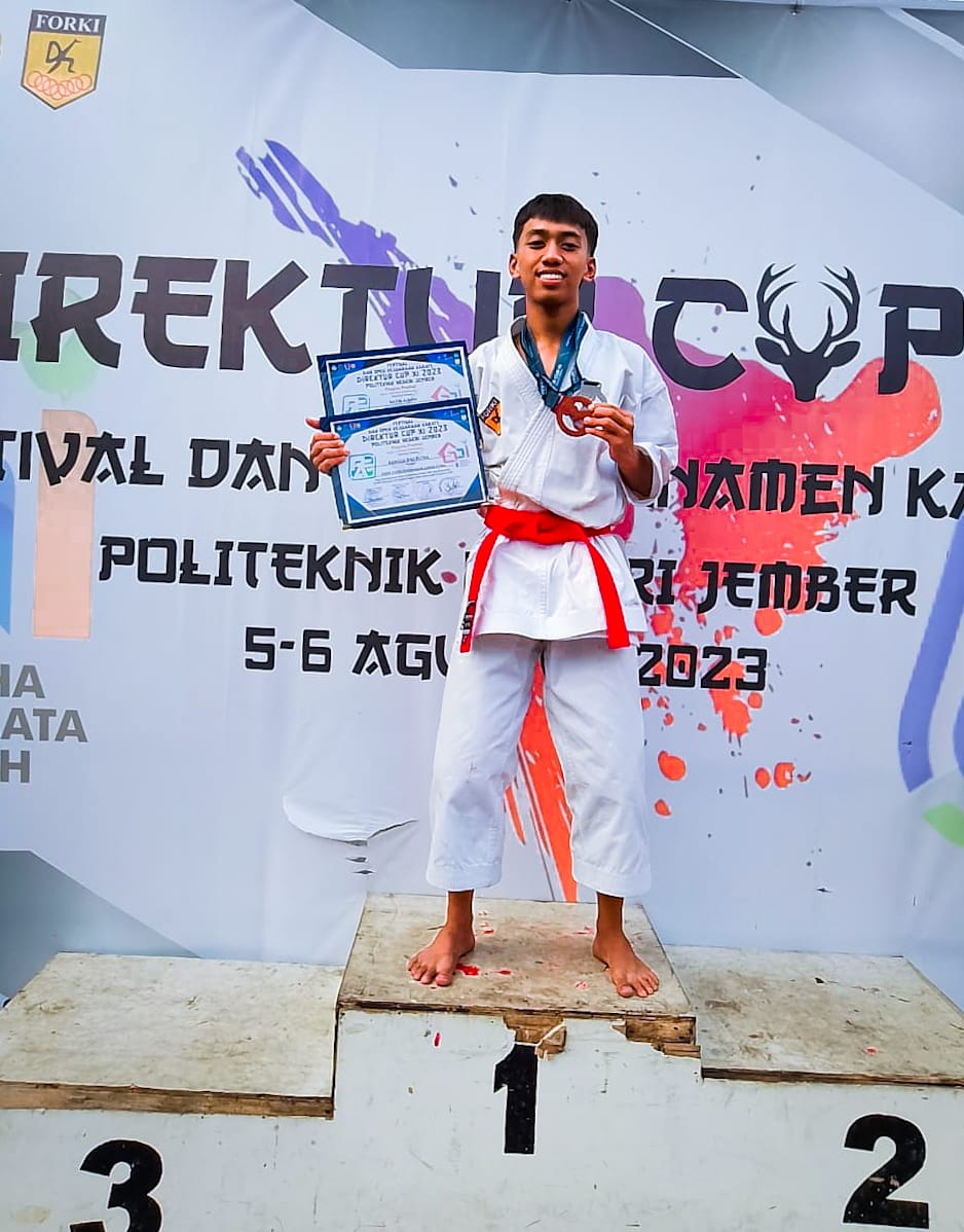 JUARA 2KATA BEREGU REKTOR CUP POLTEK JEMBER