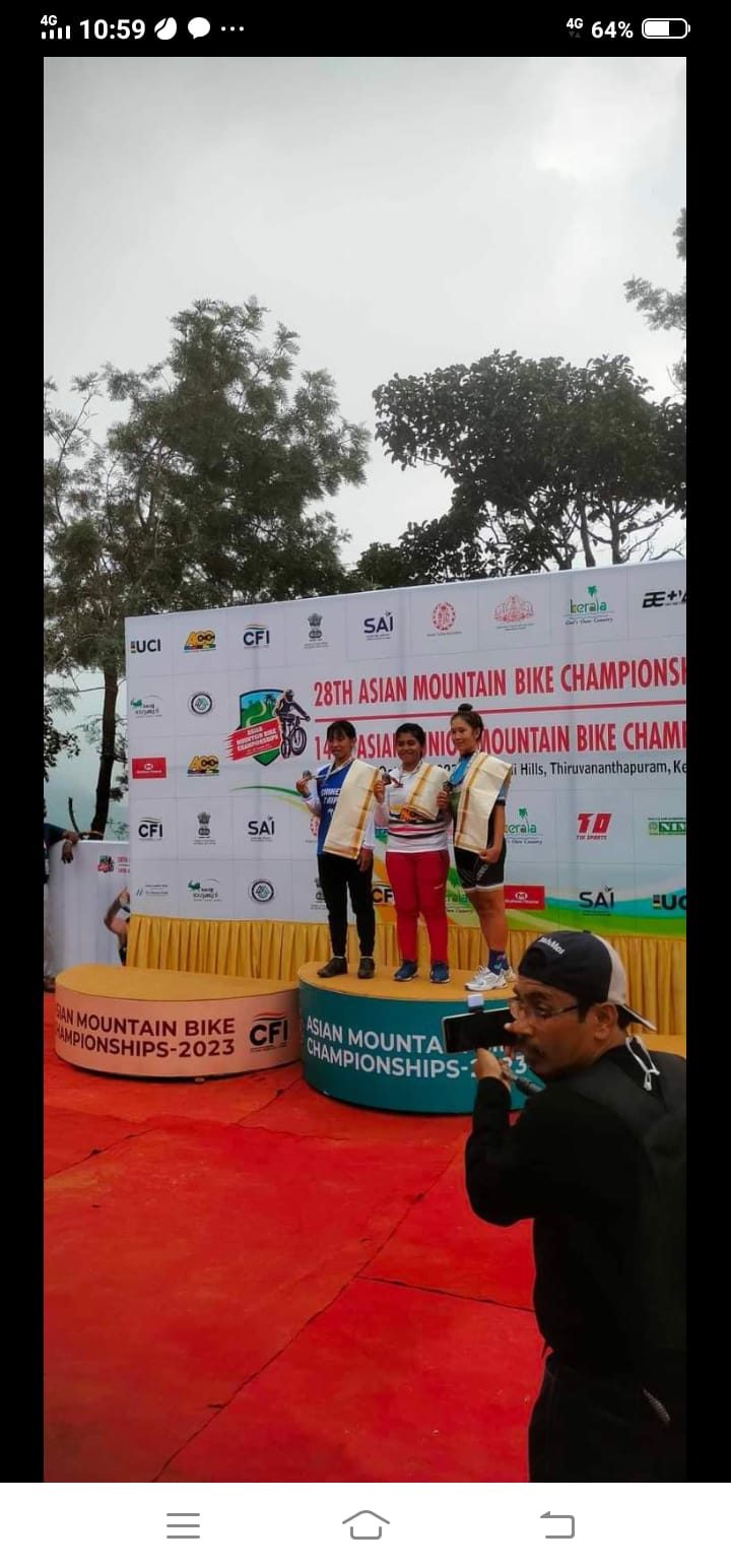 Juara 1 Asian DownHill di Trivandum INDIA 