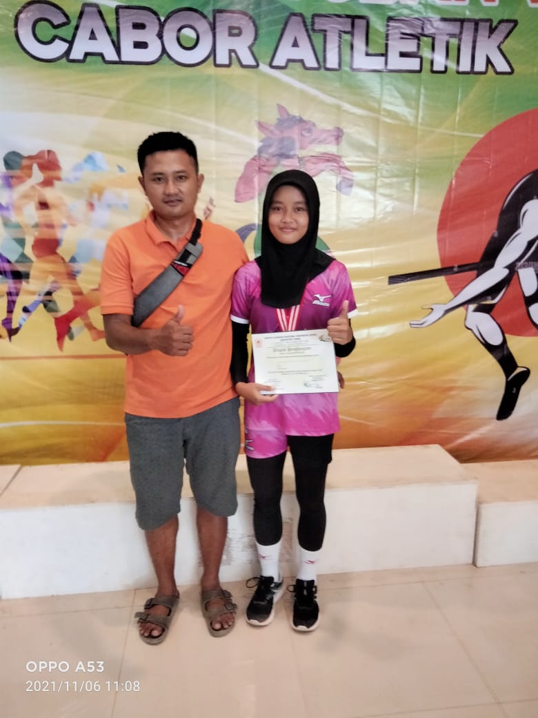 KEJUARAAN LARI 200 M PUTRI PORKAB TUBAN 