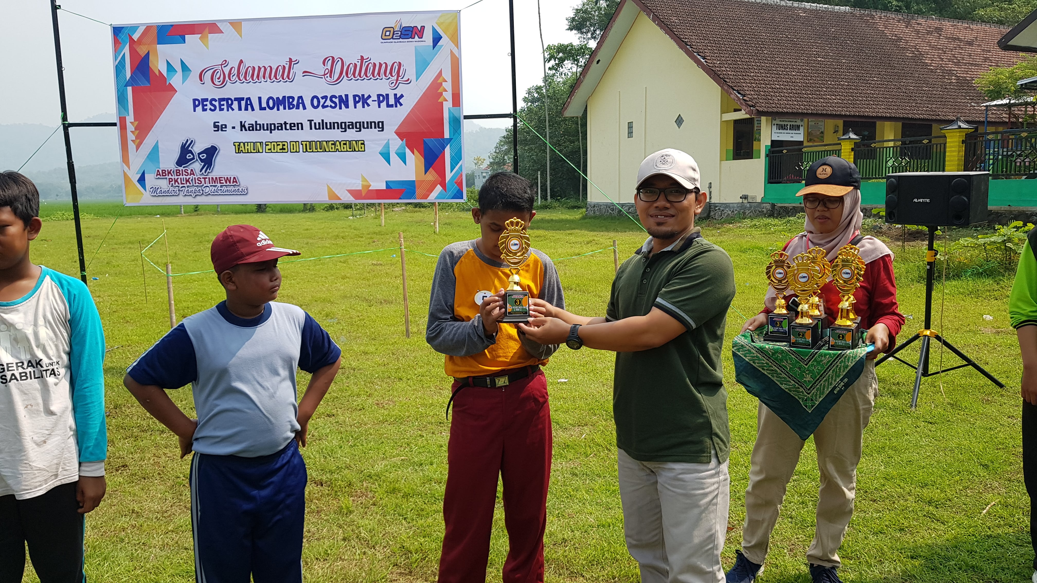 Lomba Olimpiade Olahraga Siswa Nasional Kategori Lempar Turbo