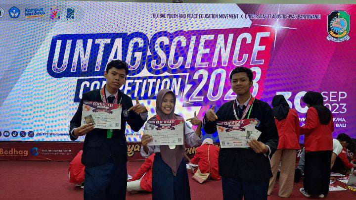 Aulia Septa Dwi Manggalih  Juara 2 UNTAG Science Competition 2023 bidang matematika (Kabupaten)