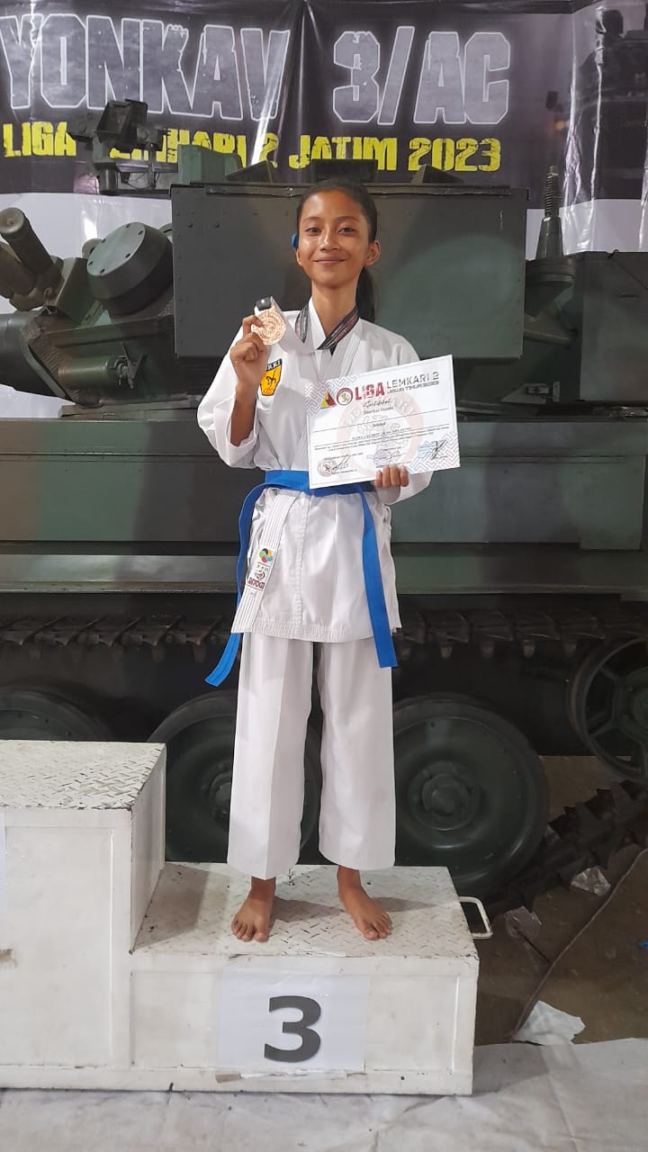 Pertandingan Karate SMA Tingkat Jawa Timur