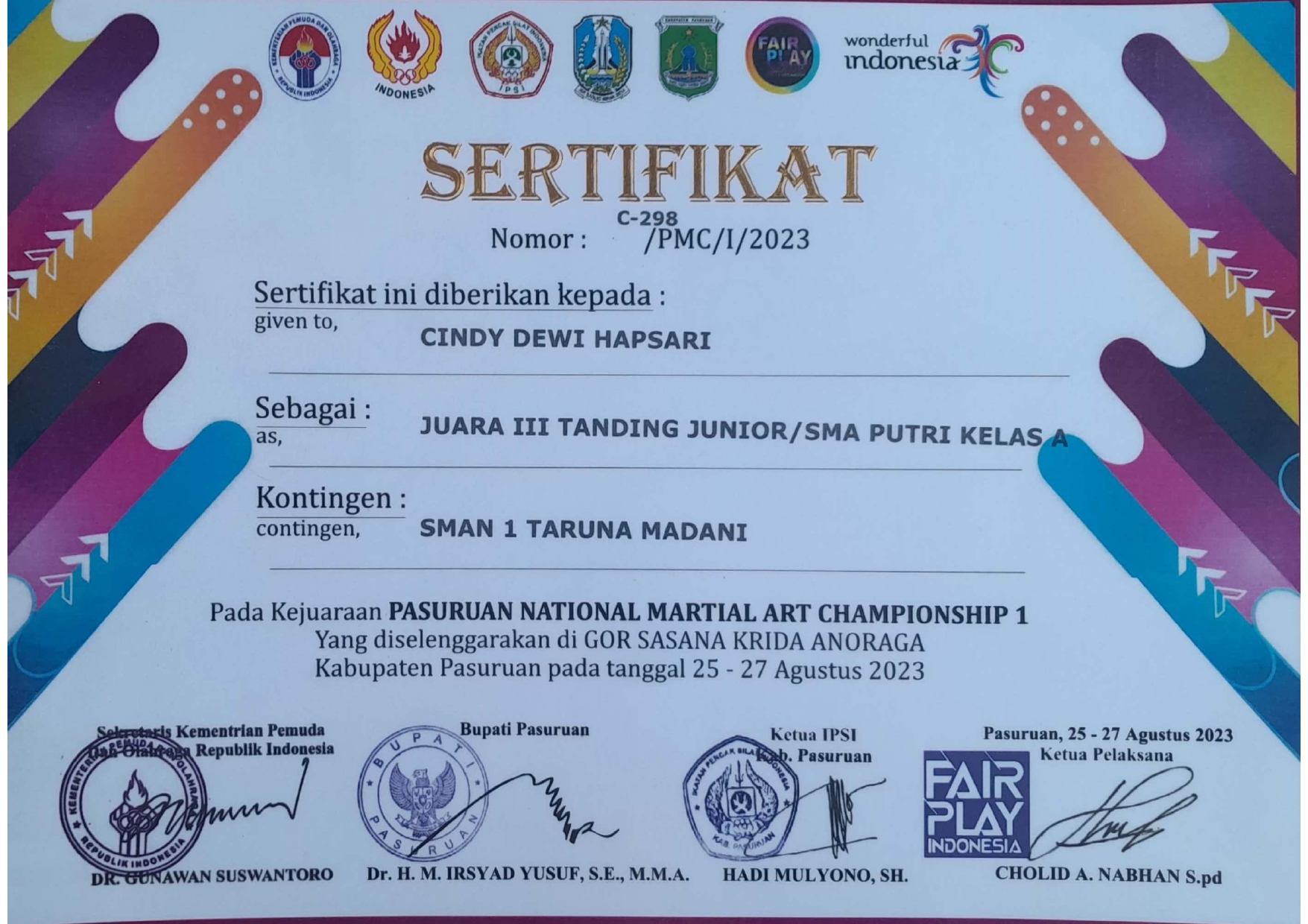 Juara 3 Tanding Junior/SMA Putri Kelas A pada Pasuruan National Martial Art Championship 1