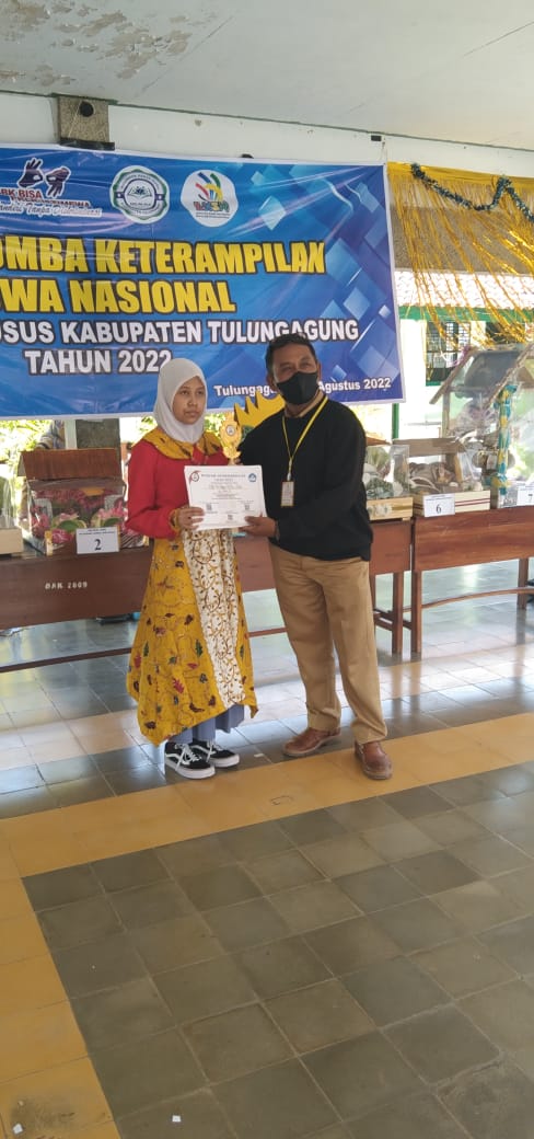 JUARA 1 LOMBA TATA BUSANA TINGKAT PKLK SE KABUPATEN TULUNGAGUNG TAHUN 2022