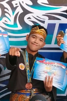 KEJURNAS PENCAK SILAT IPSI MALANG CHAMPIONSHIP III - SENI TUNGGAL PUTRA SENJATA TINGKAT REMAJA