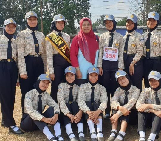 Juara 2 Lomba Gerak Jalan Tingkat Kecamatan Jenggawah Tingkat SMA/MA/SMK Putri