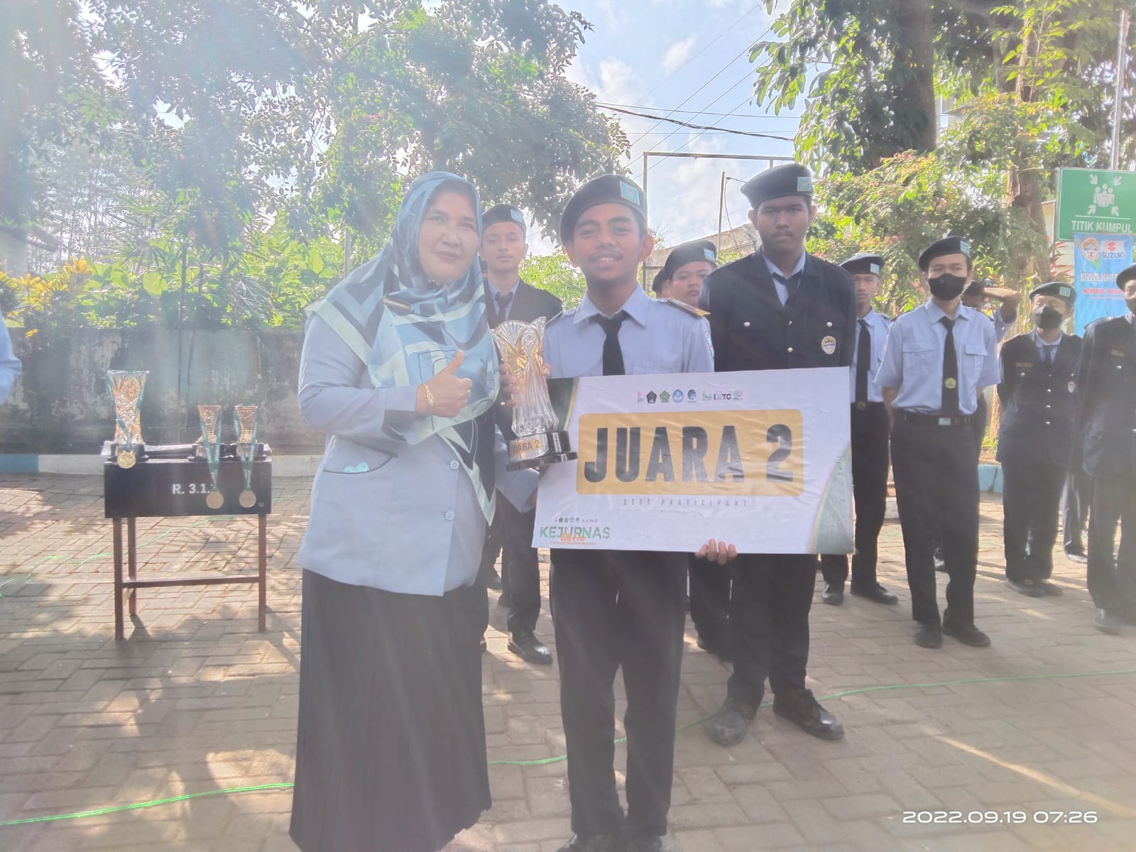 Juara 2 Lomba Robotik Kelas Soccer