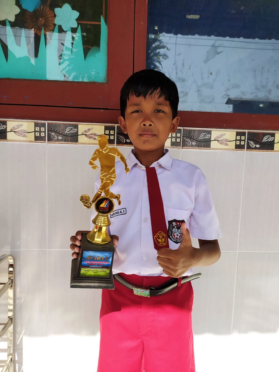 JUARA 1 LOMBA TENDANGAN PINALTI