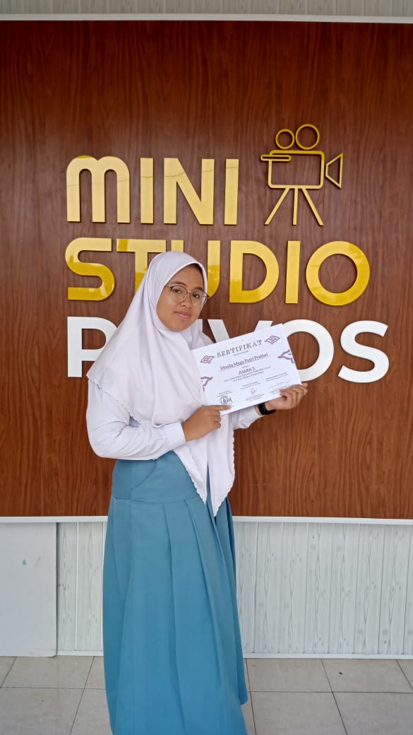 Juara 3 dalam Lomba Poster SwarnaFest ITERA 2021 dengan tema Peran Budaya di Masa Depan