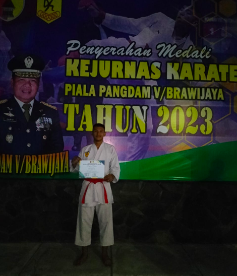 JUARA 2 KUMITE +70 Kg SMA PUTERA KEJUARAAN KARATE PIALA PANGDAM V BRAWIJAYA 