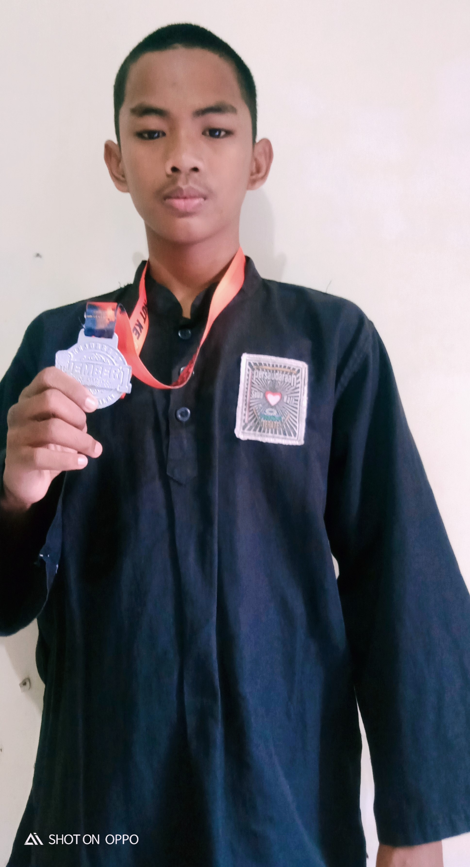 Juara 2, Tanding Kelas F putra, tingkat SMA,MA/SEDERAJAT