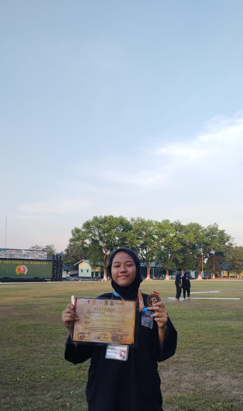 PENCAK SILAT TUNGGAL PUTRI 