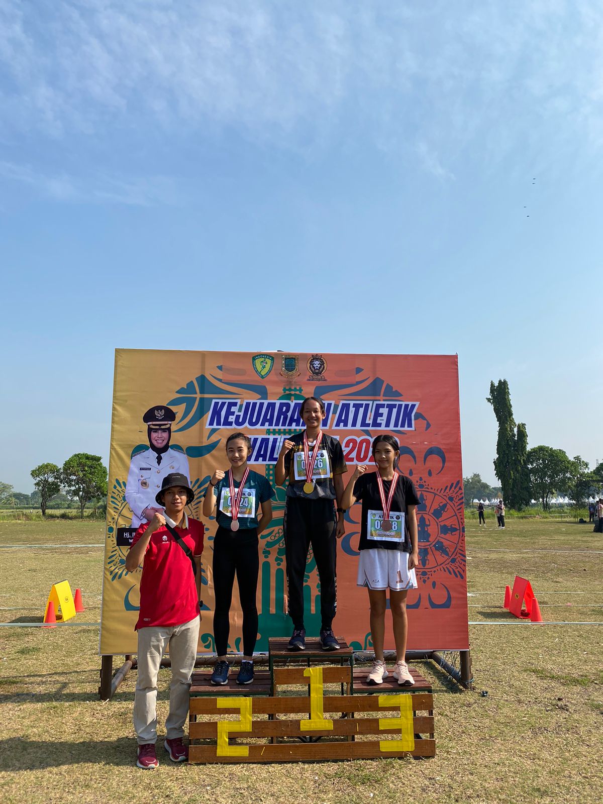 lomba atletik dlm rangka piala walikota  LOMPAT JAUH