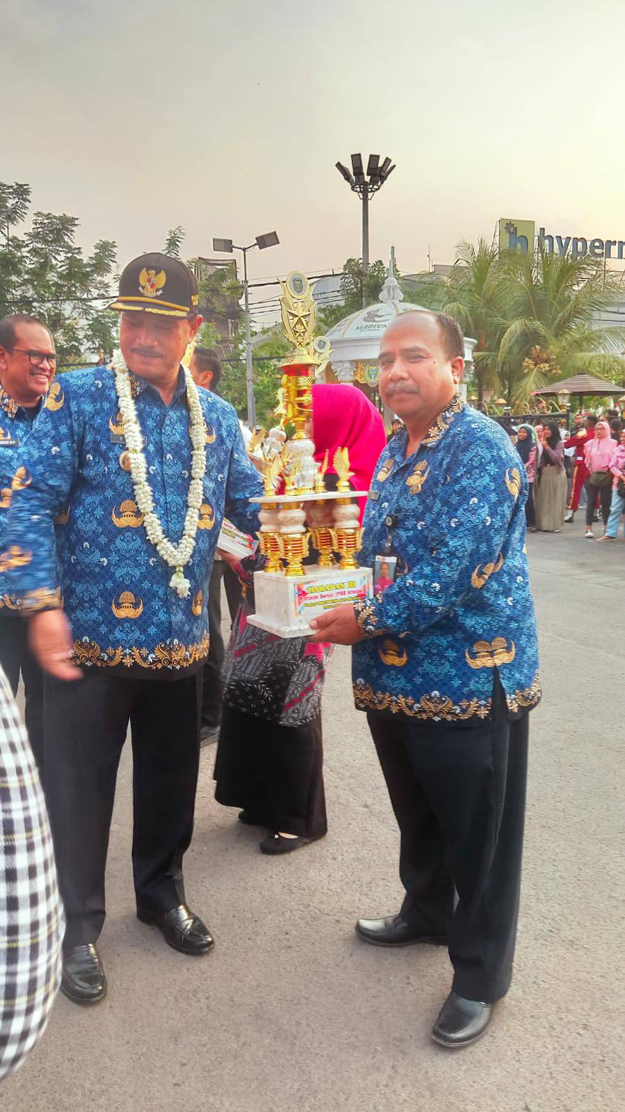 LOMBA PARADE SENJA 