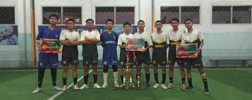 Juara 1 Lomba Futsal Pelajar Tingkat SMA Se Kab.Malang Pafugi 2. 