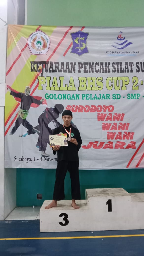 Kejuaraan pencak silat Surabaya Piala BHS se-Kota Surabaya