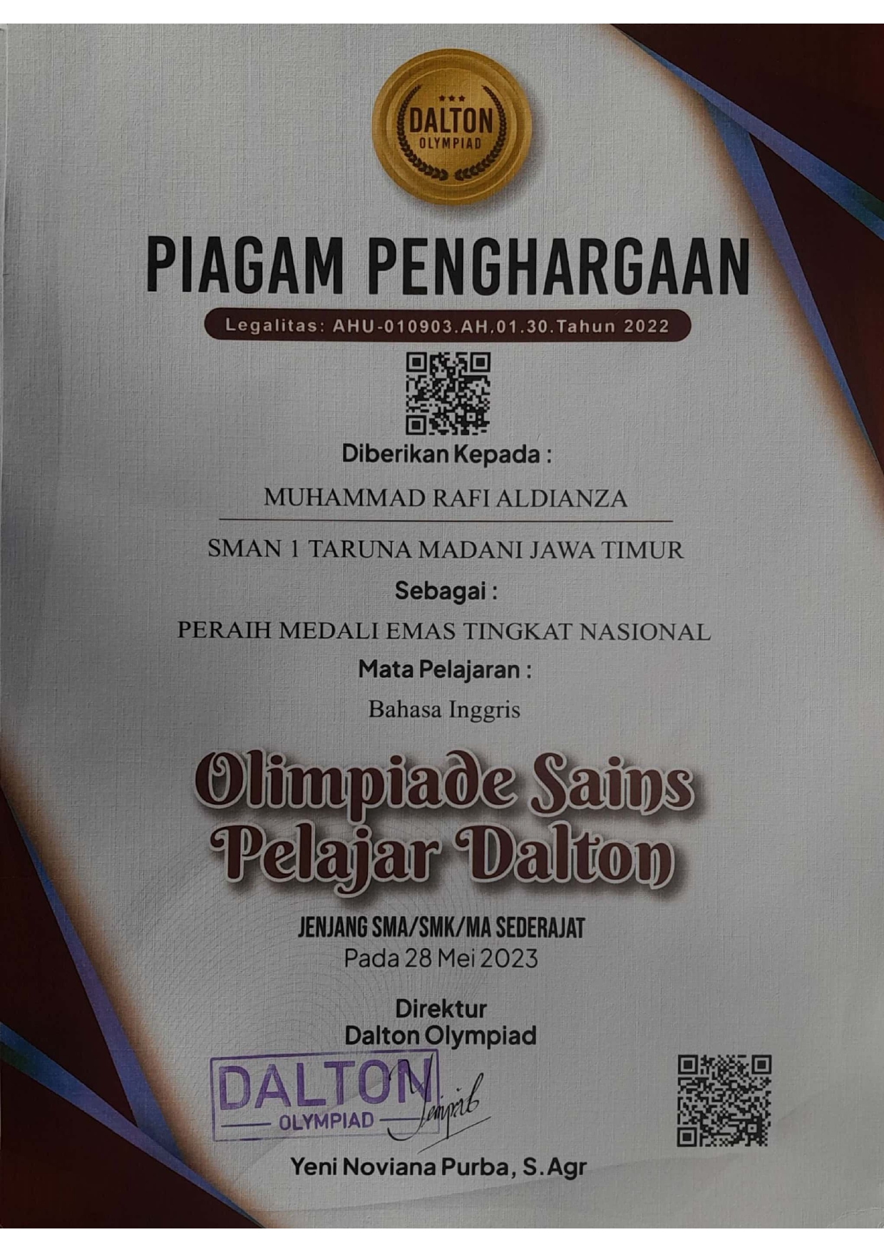 Peraih Medali Emas Tingkat Nasional Mapel Bahasa Inggris dalam Olimpiade Sains Pelajar Dalton