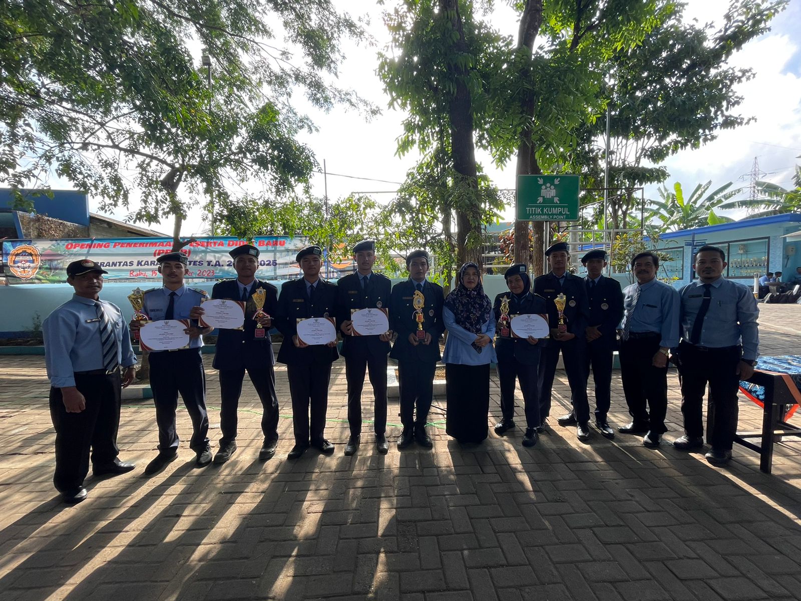 Lomba terompah panjang 50M
