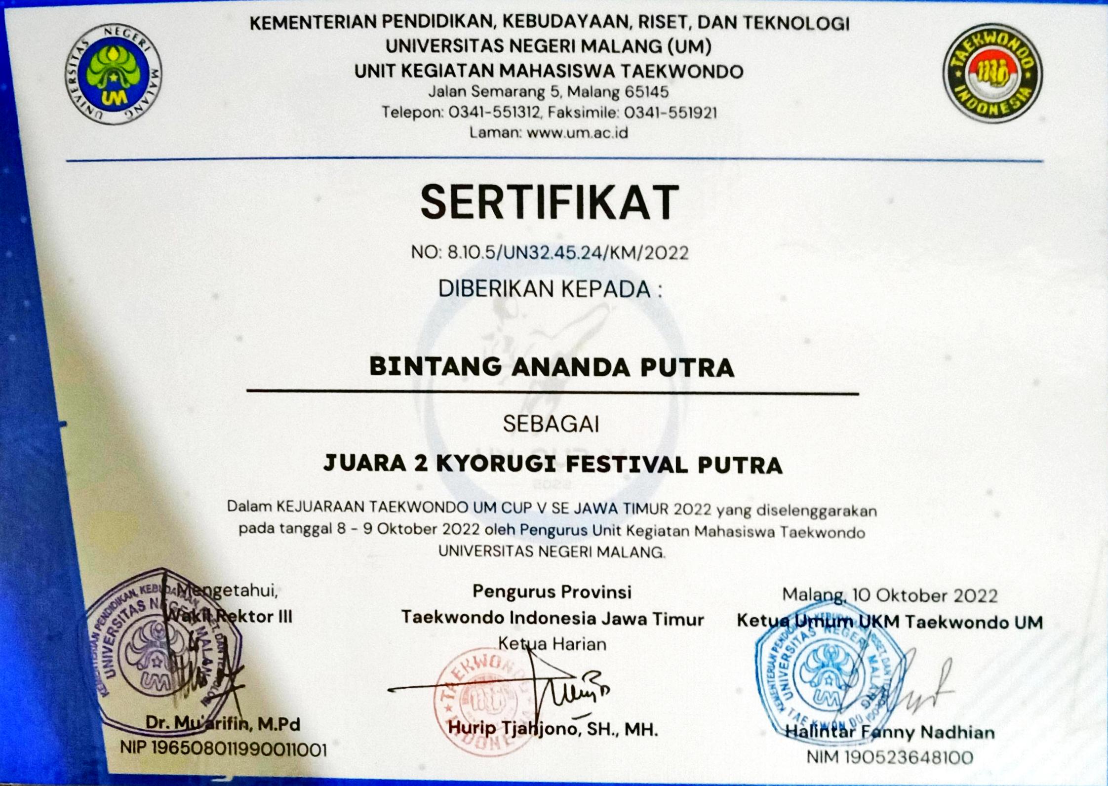 Juara 2 Kyorugi Festival Putra Kejuaraan Taekwondo UM Cup V