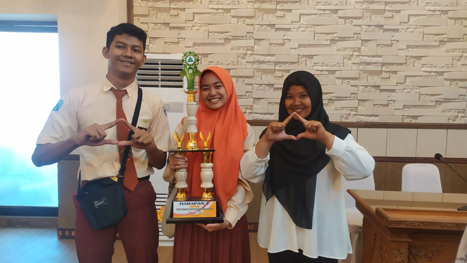 Juara Harapan 1 Putri - Lomba Kader Kesehatan Remaja