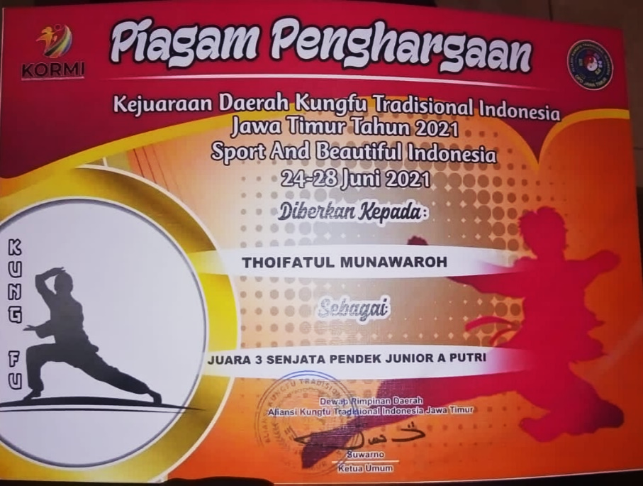 Juara 3 Senjata Pendek Junior A Putri Pada Kejuaraan Daerah Kungfu Tradisional Indonesia Jawa Timur Tahun 2021 Yang Diselenggarakan Pada Tanggal 24 Juni 2021 S/D 28 Juni 2021