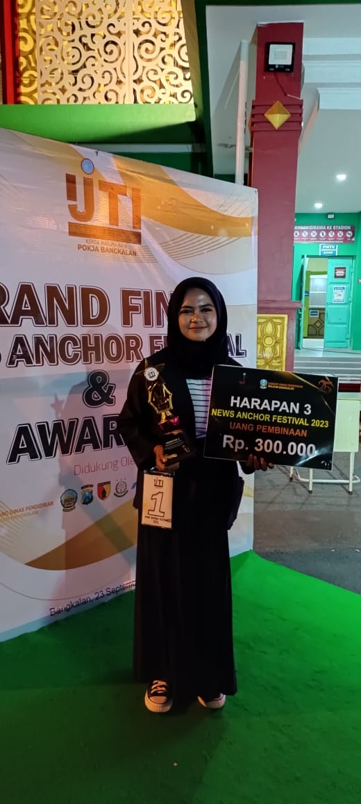 Juara harpaan III News Anchor antar pelajar tingkat Kabupaten di Bangkalan