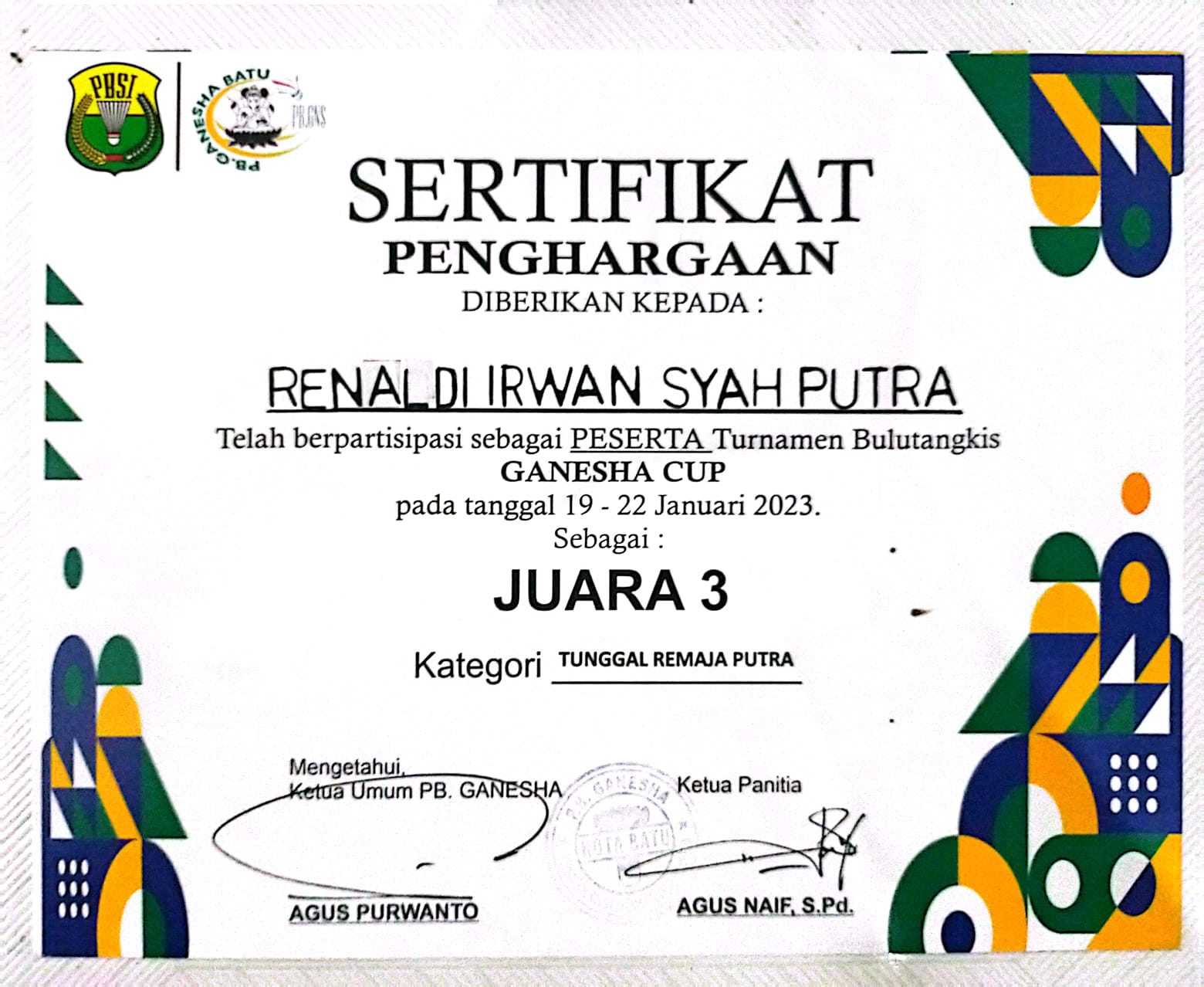 Juara 3 bulutangkis tunggal remaja putra