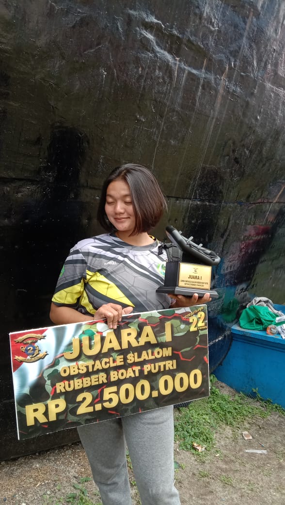 Dayung Obstacle Slalom Rubber Boat Umum Putri