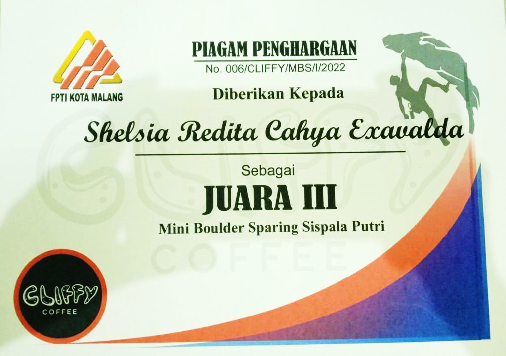 Juara 3 Mini Boulder Spairing Sispala Putri 