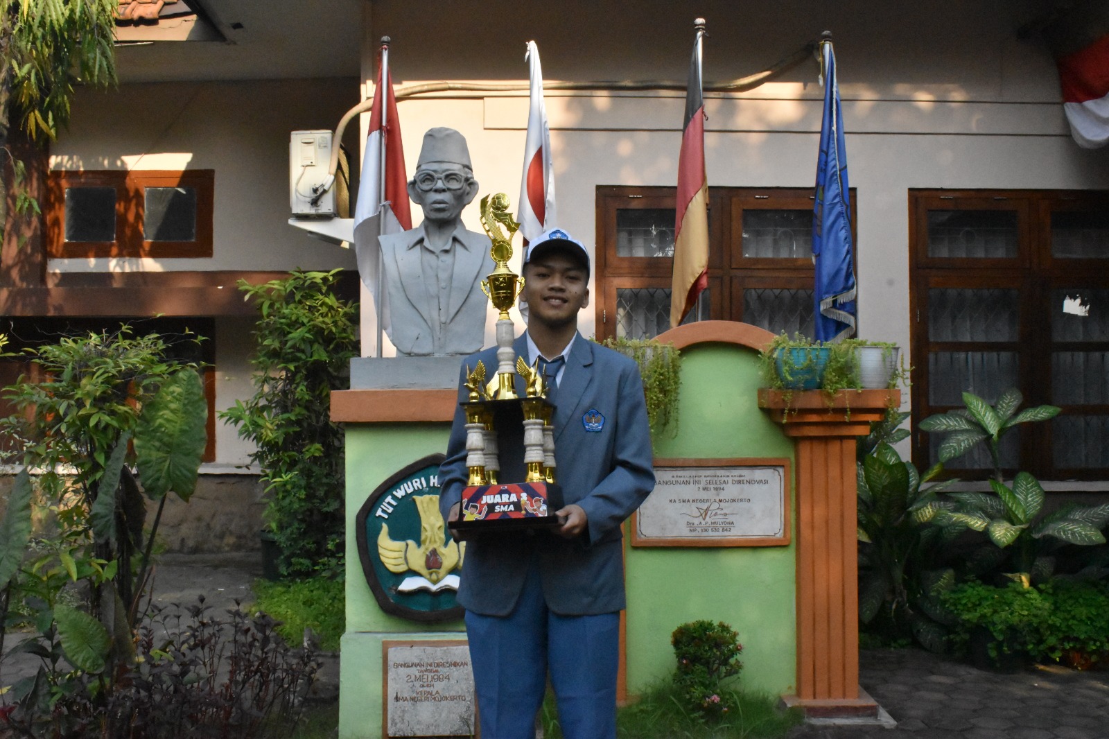 Juara 3 lomba Futsal pada ajang Space Futsal Competition