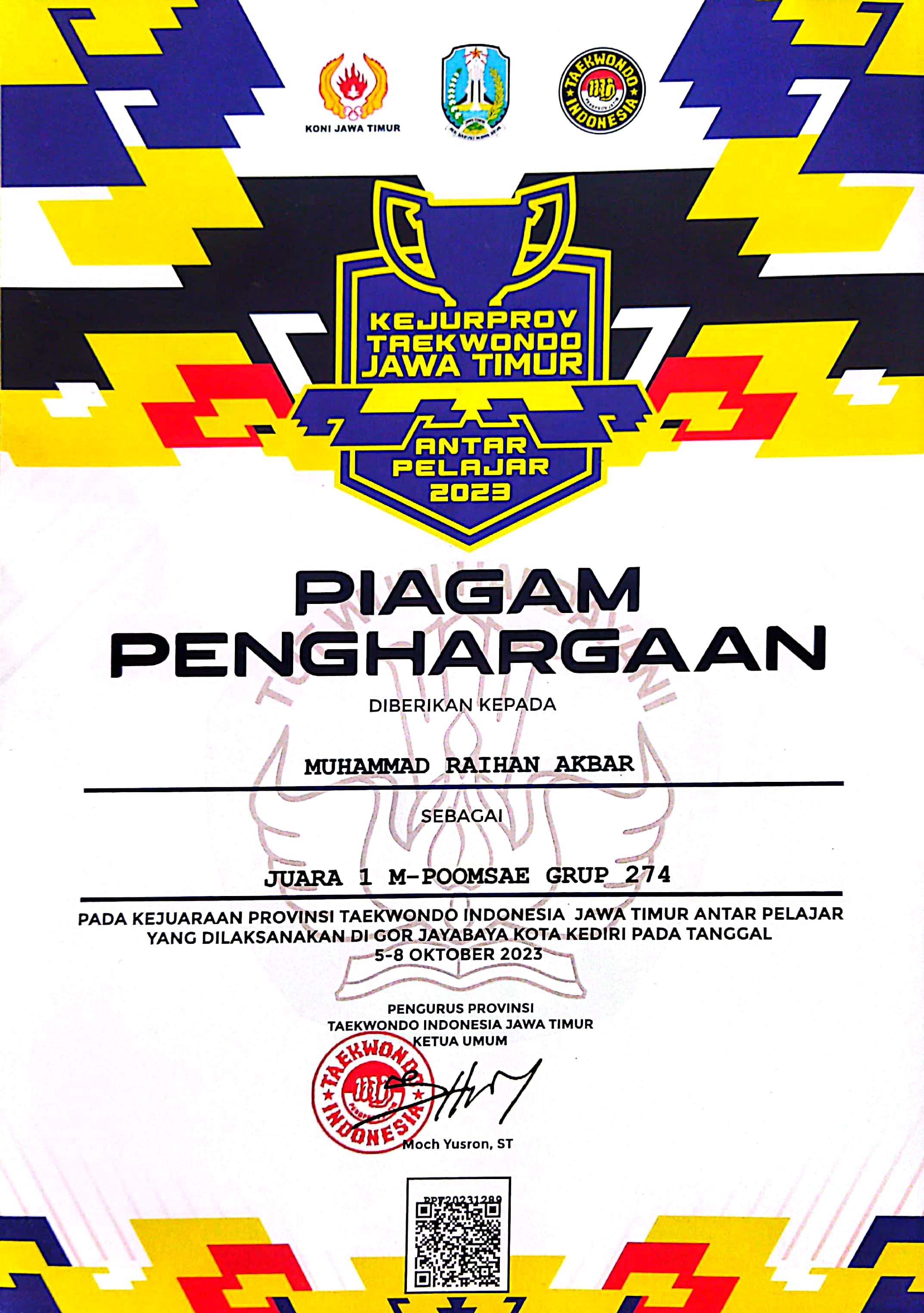 Juara 1 kategori Poomsae Junior Putra Grup 274