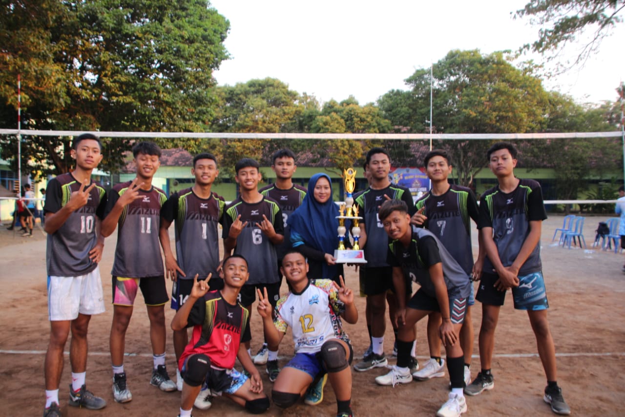 LOMBA BOLA VOLI SMKDAMA CUP