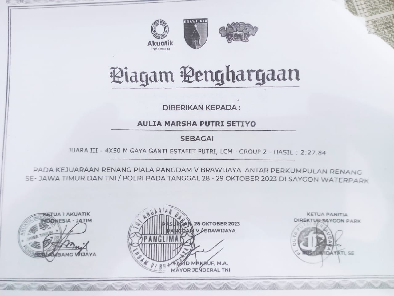 4X50 M GAYA GANTI ESTAFET PUTRI-KEJUARAAN RENANG PIALA PANGDAM V BRAWIJAYA DI SAYGON PARK