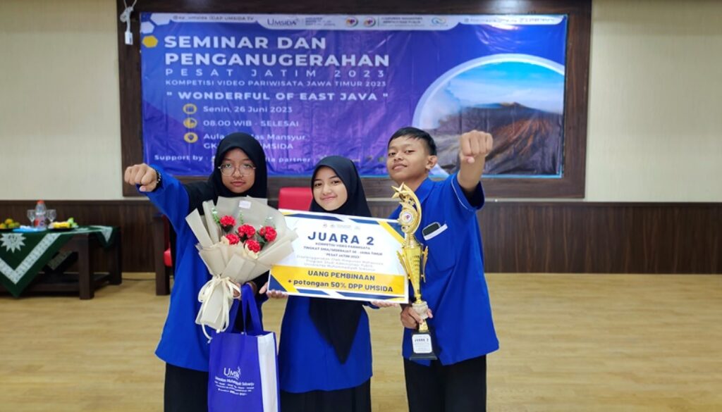  juara dua  regional se Jatim dalam rangka kompetisi video pariwisata se Jawa Timur