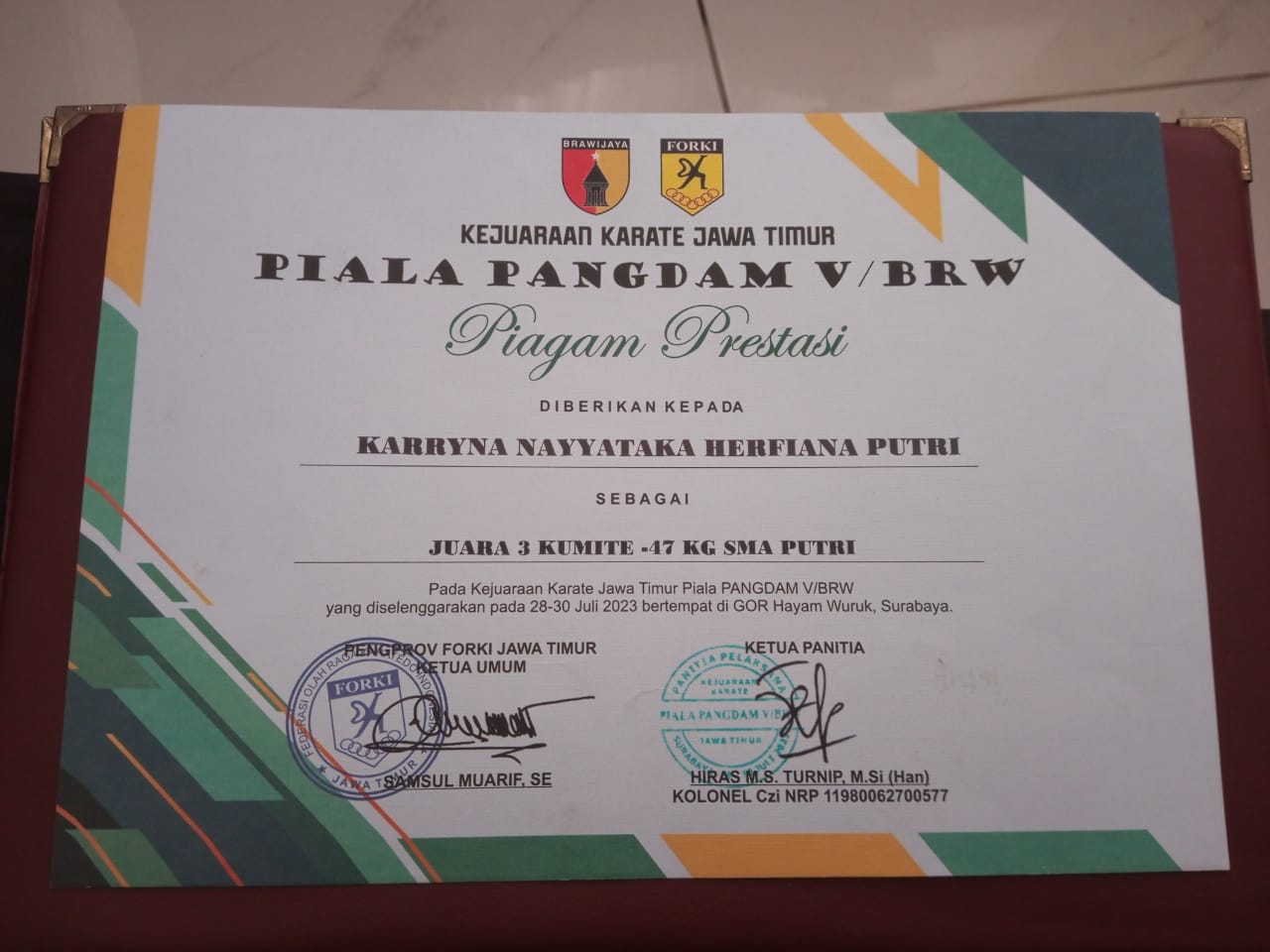 JUARA 3 KUMITE -47 KG SMA PUTRI KEJUARAN KARATE JAWA TIMUR PIALA PANGDAM V/BRW