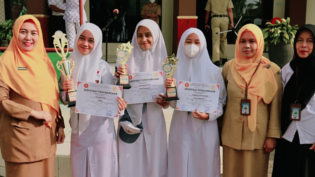 LOMBA CERITA SEJARAH