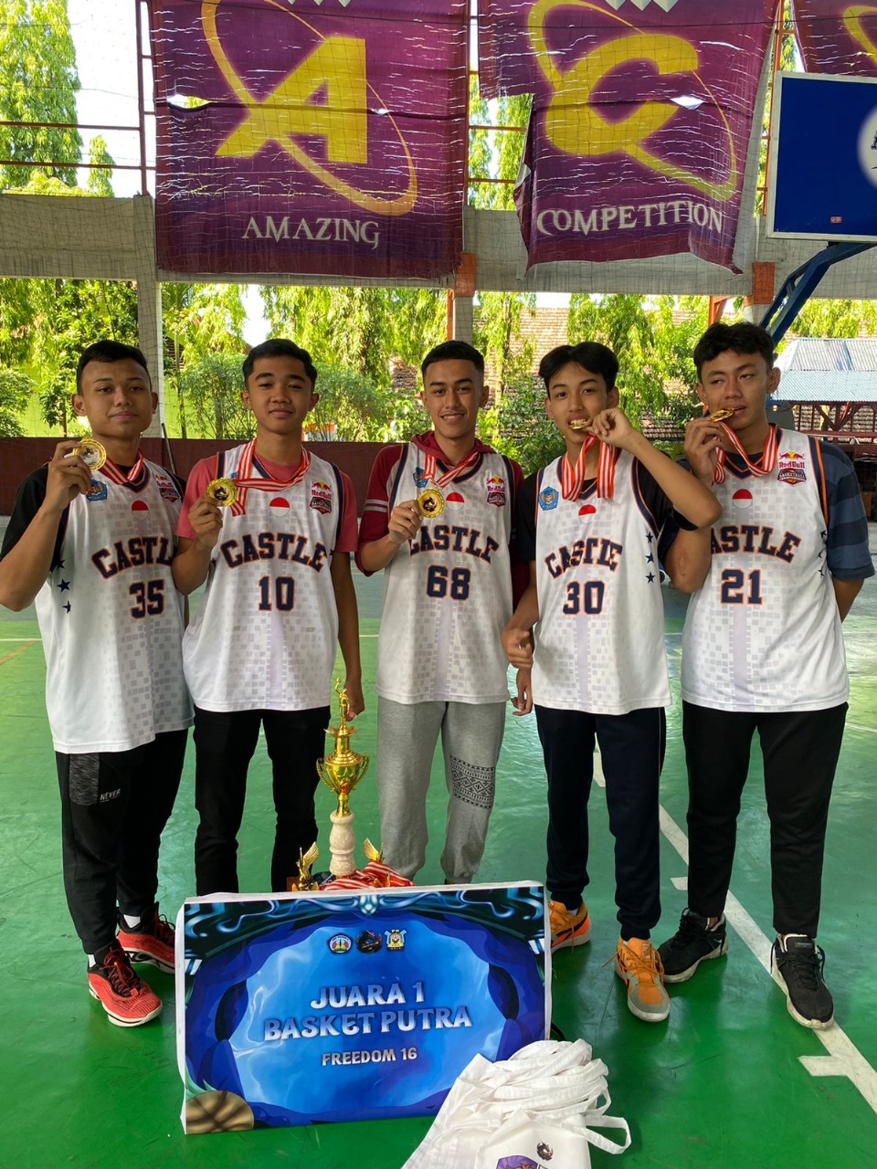 Juara 1 lomba basket pada Freedom\'16 SMAN 1 Kebomas