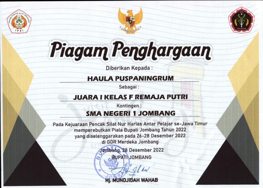 KEJUARAAN PENCAK SILAT NUR HARIAS KELAS F REMAJA PUTRI