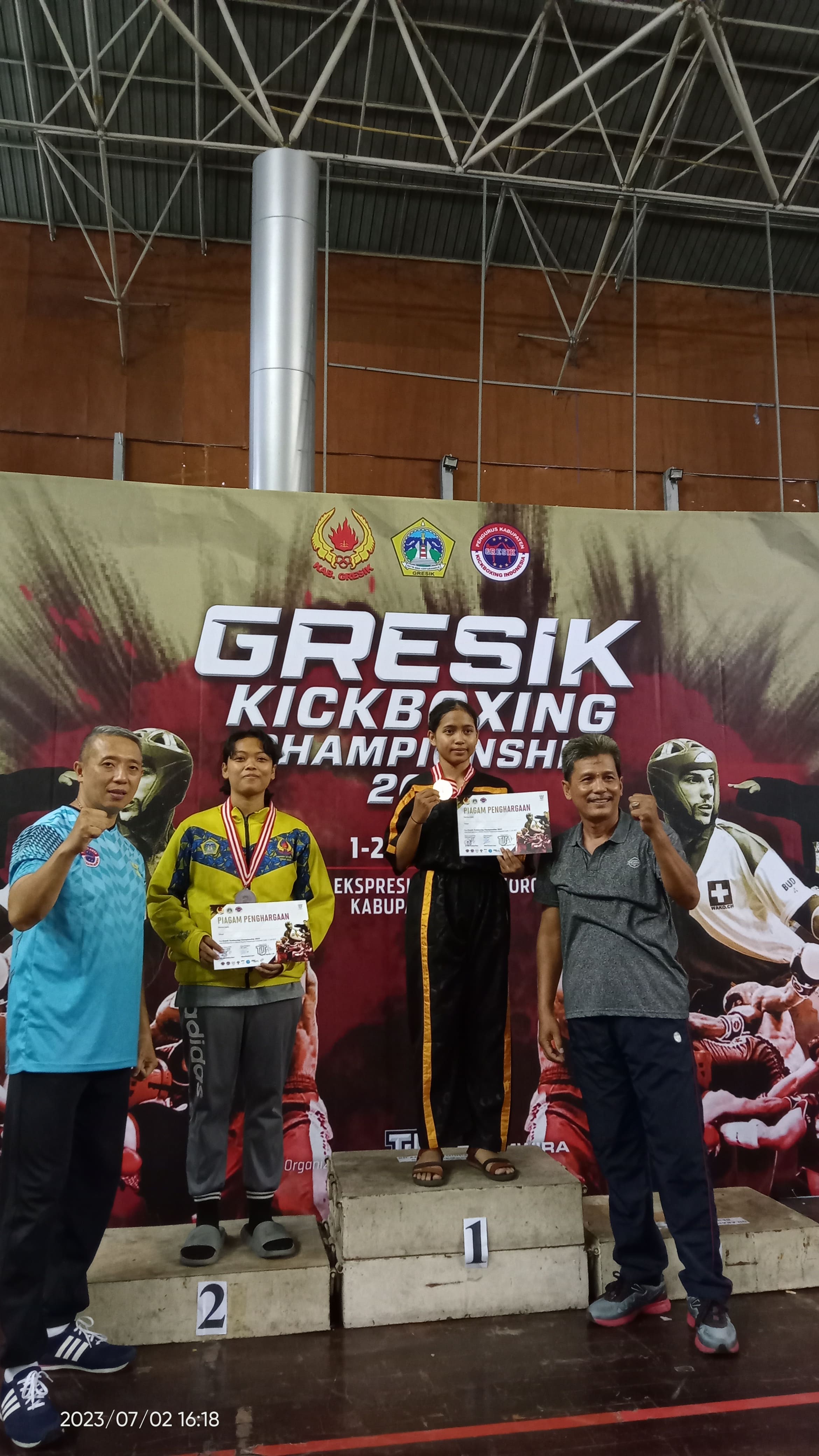 Kickboxing kategori Point Fighting Junior Putri dalam kegiatan Gresik Kickboxing Championship 2023