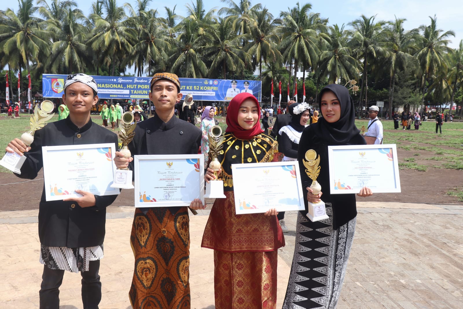 Juara 1 LKS IT Software Solution for Business 