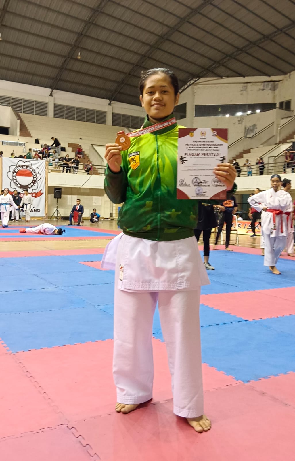 STUDENTS AND OPEN KARATE TOURNAMENT KADISPORAPAR CUP KOTA MALANG