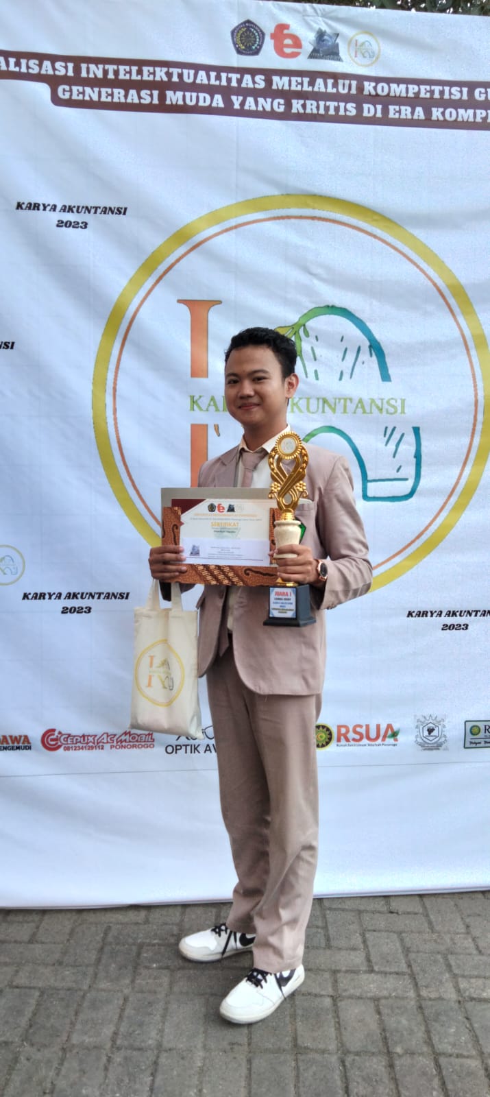 Lomba Essay Karya Akuntansi 