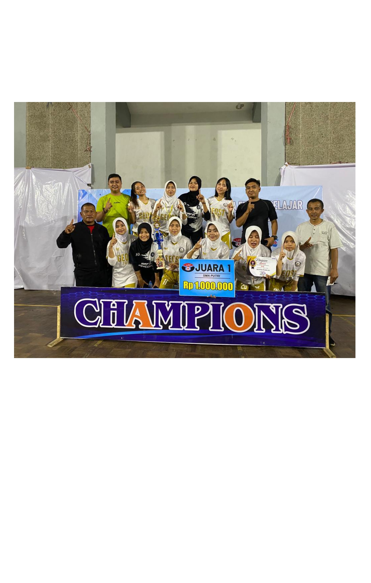 Juara 1 Futsal Putri LFP (Liga Futsal Pelajar) di Gor Pelita, 17 Februari 2023