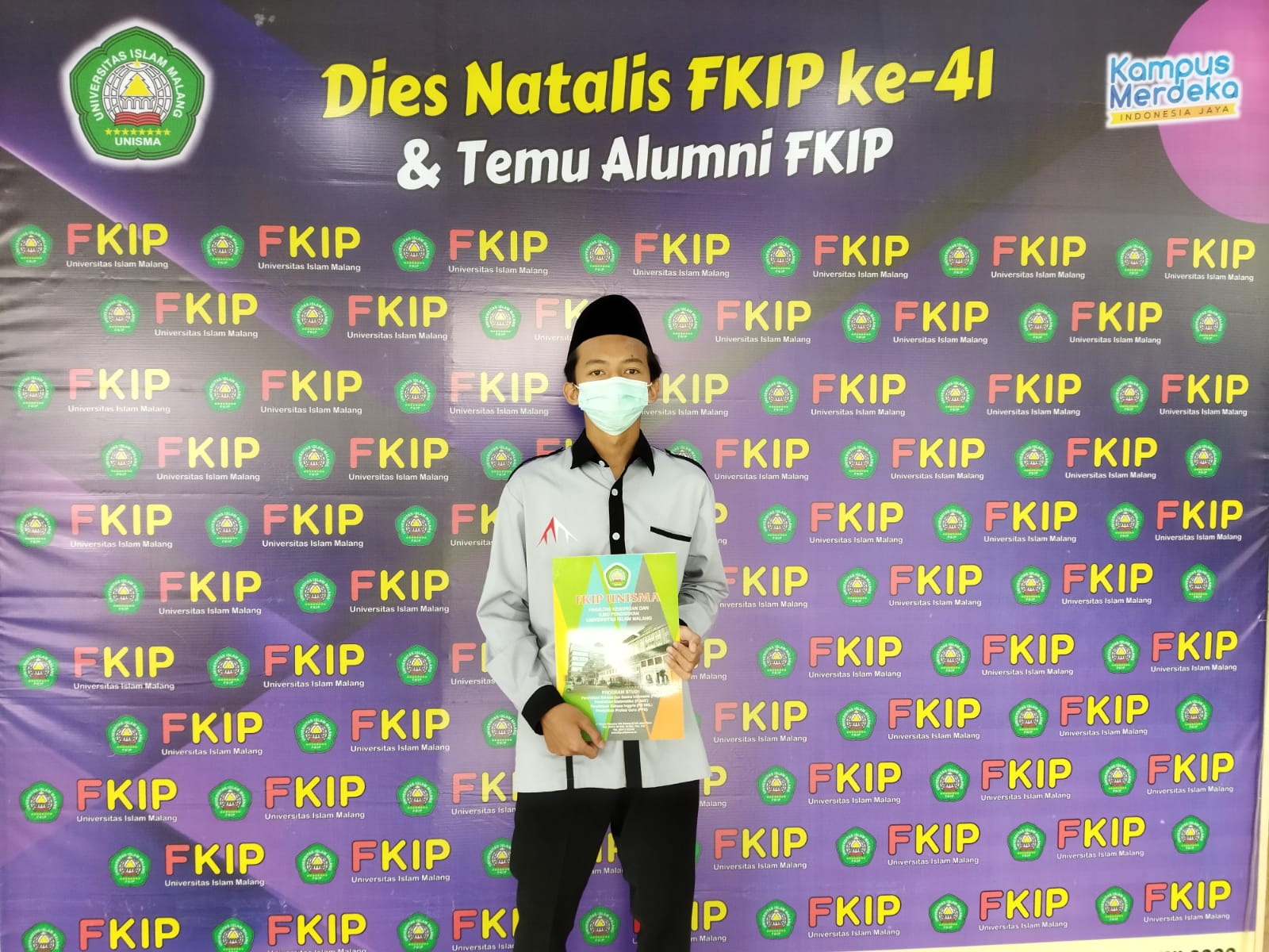 Juara 1 Desain Poster Pendidikan FKIP UNISMA Tingkat Nasional